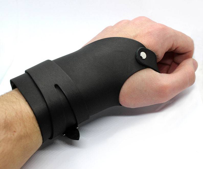 Middle Ages Adult Universal Leather Wrist Nordic Style Viking Wrist Guard