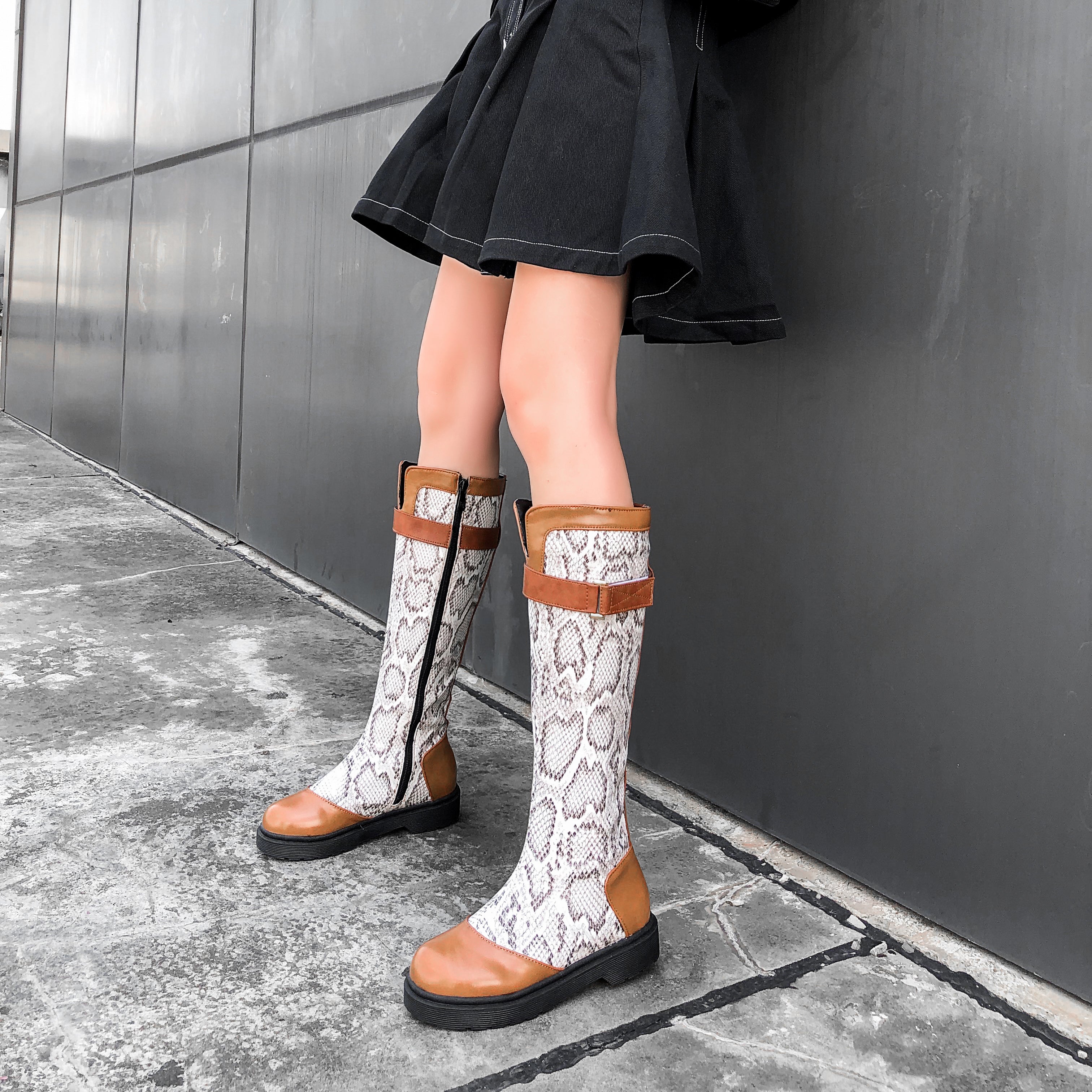 Bigsizeheels Round toe flat side zipper boots - Brown freeshipping - bigsizeheel®-size5-size15 -All Plus Sizes Available!