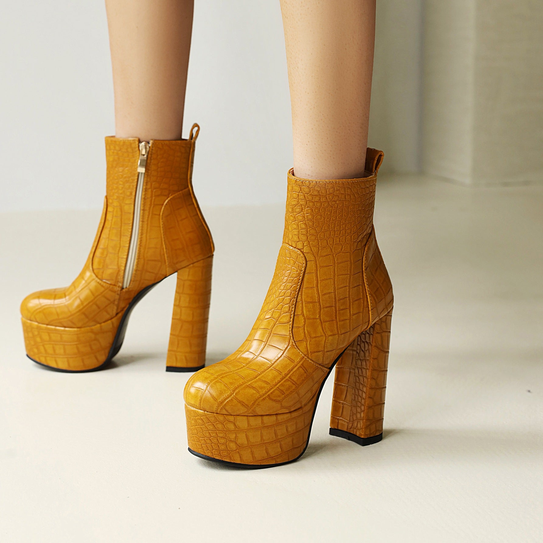 Bigsizeheels Fashion chunky heel platform side zipper boots - Yellow-plus size