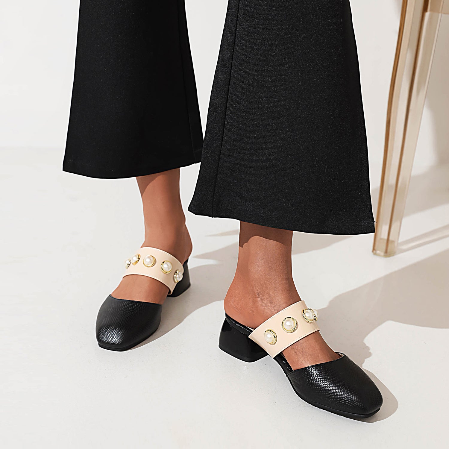 Bigsizeheels Houndstooth Pearl Round Toe Flats Sandals - Black best oversized womens heels are from bigsizeheels®