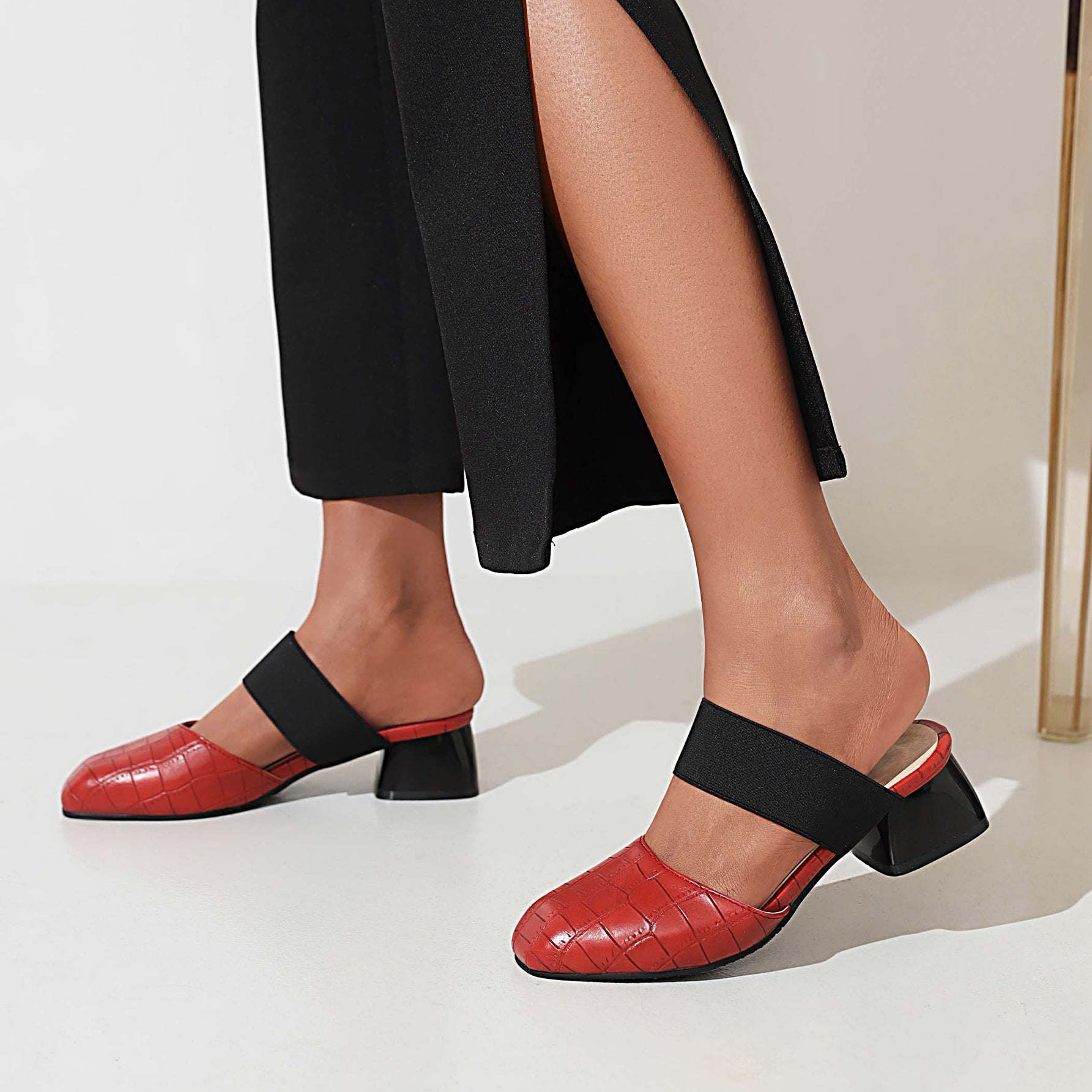 Bigsizeheels Simple Round Toe Flat Sandals - Red best oversized womens heels are from bigsizeheels®