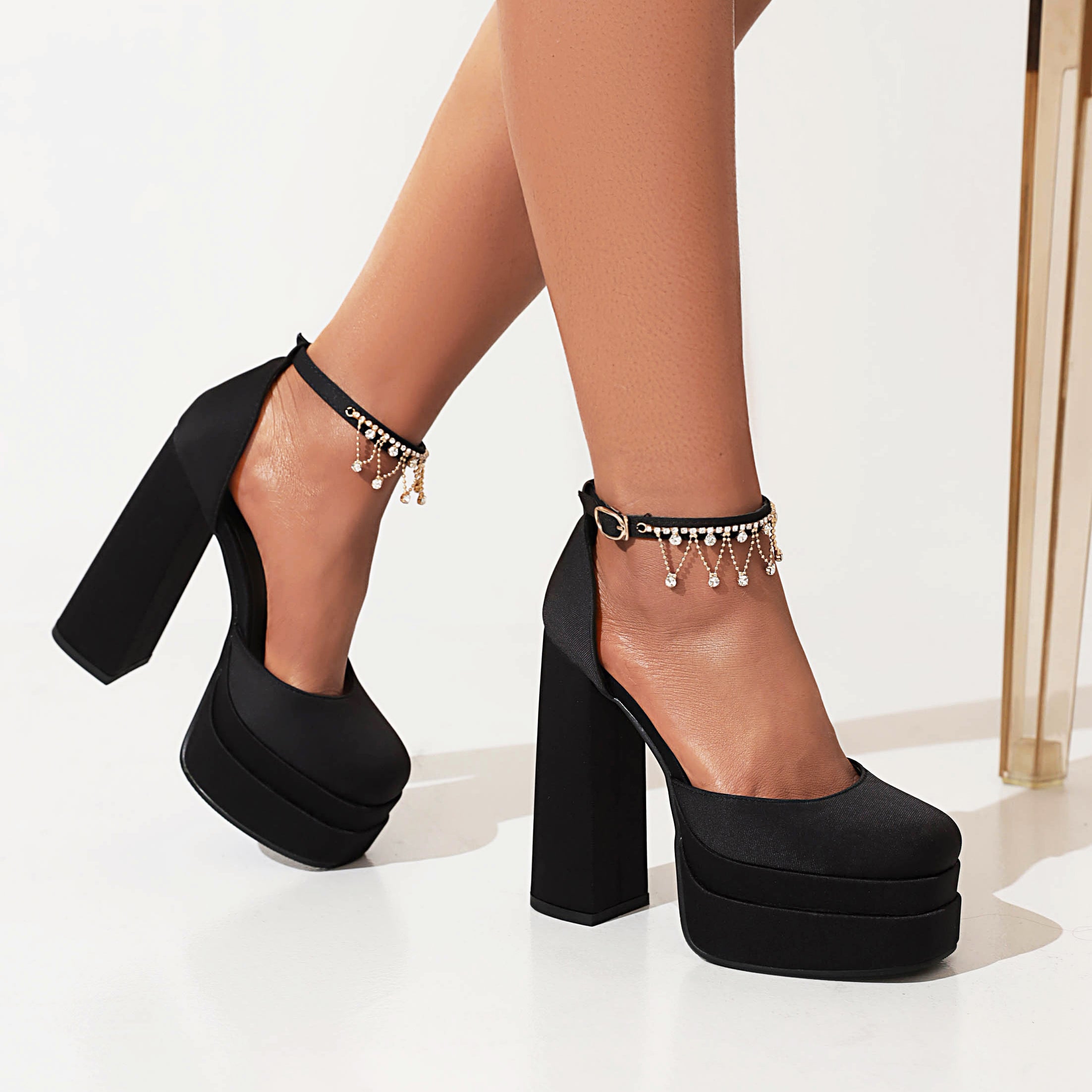 Bigsizeheels Sexy  Ankle Strap Platform Sandals - Black